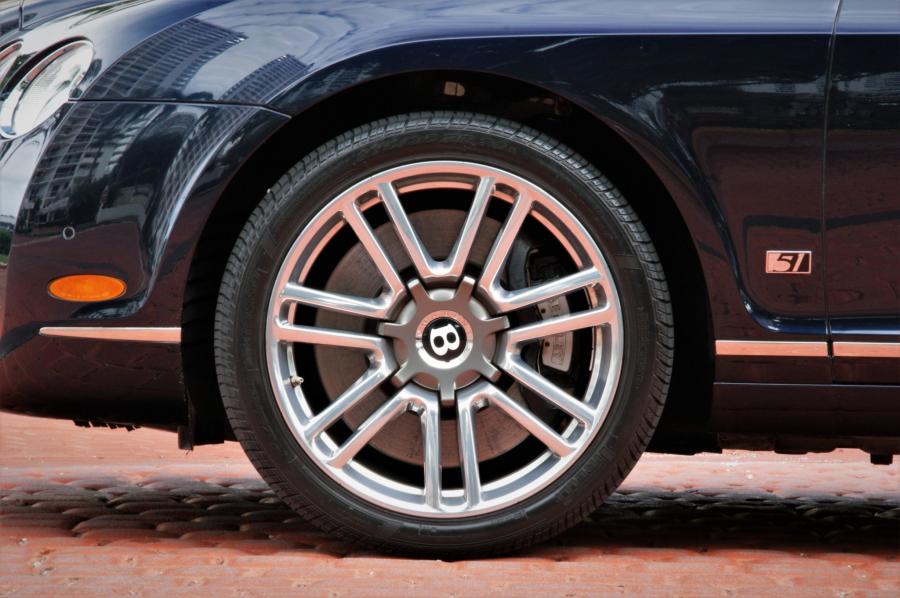 Колеса Bentley Continental GT Series 51 2010 года  (фото 21 из 67)